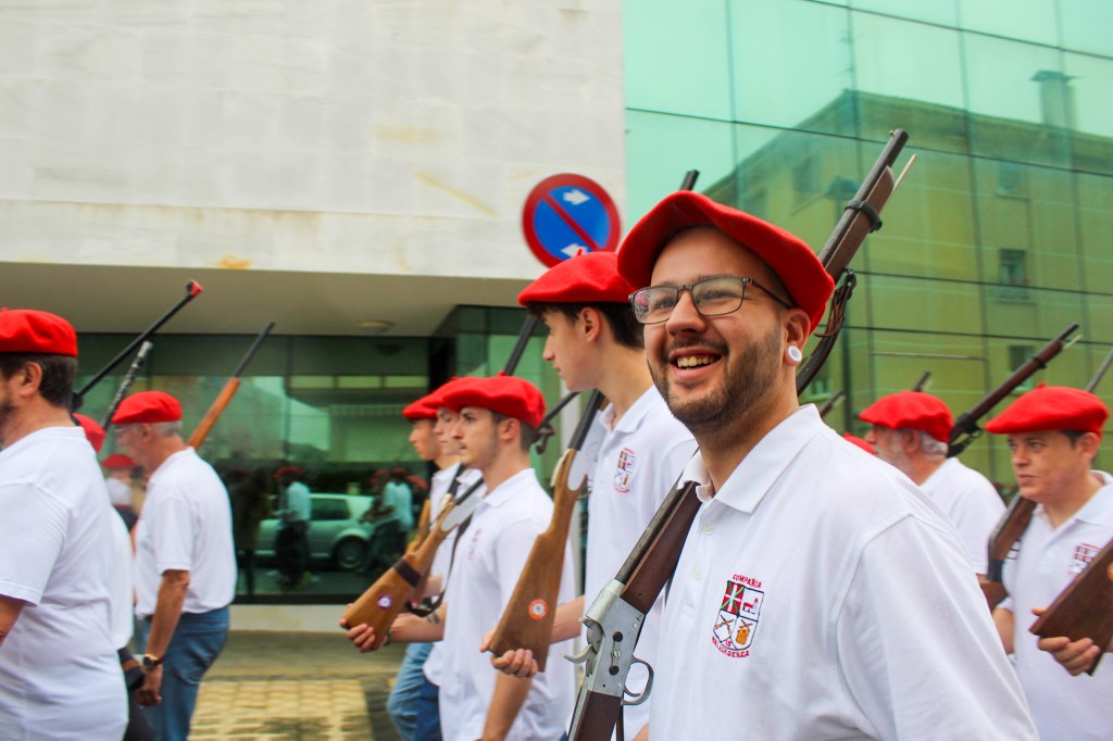 COMPAÑIABELASKOENEA_ESCOPETAS