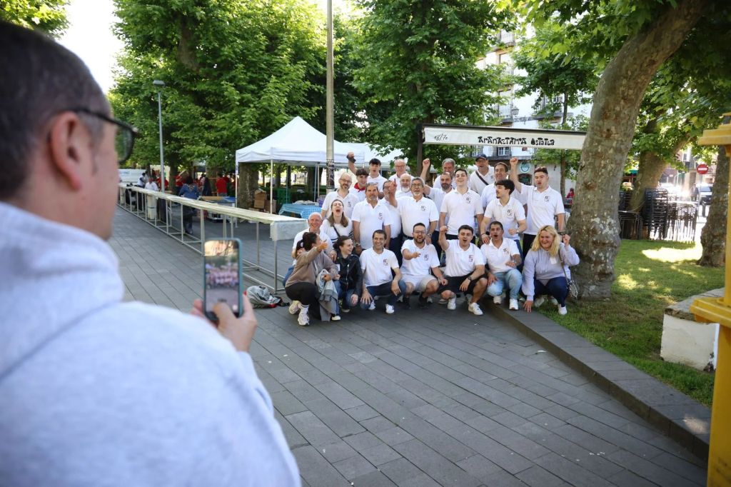 CompañiaBelaskoenea_Alardealdia